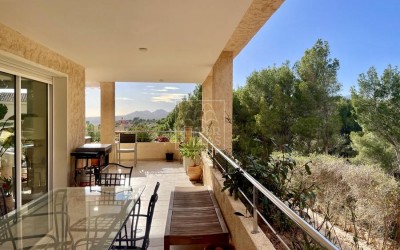 Cosy apartment with large terrace in Sierra Altea Golf.